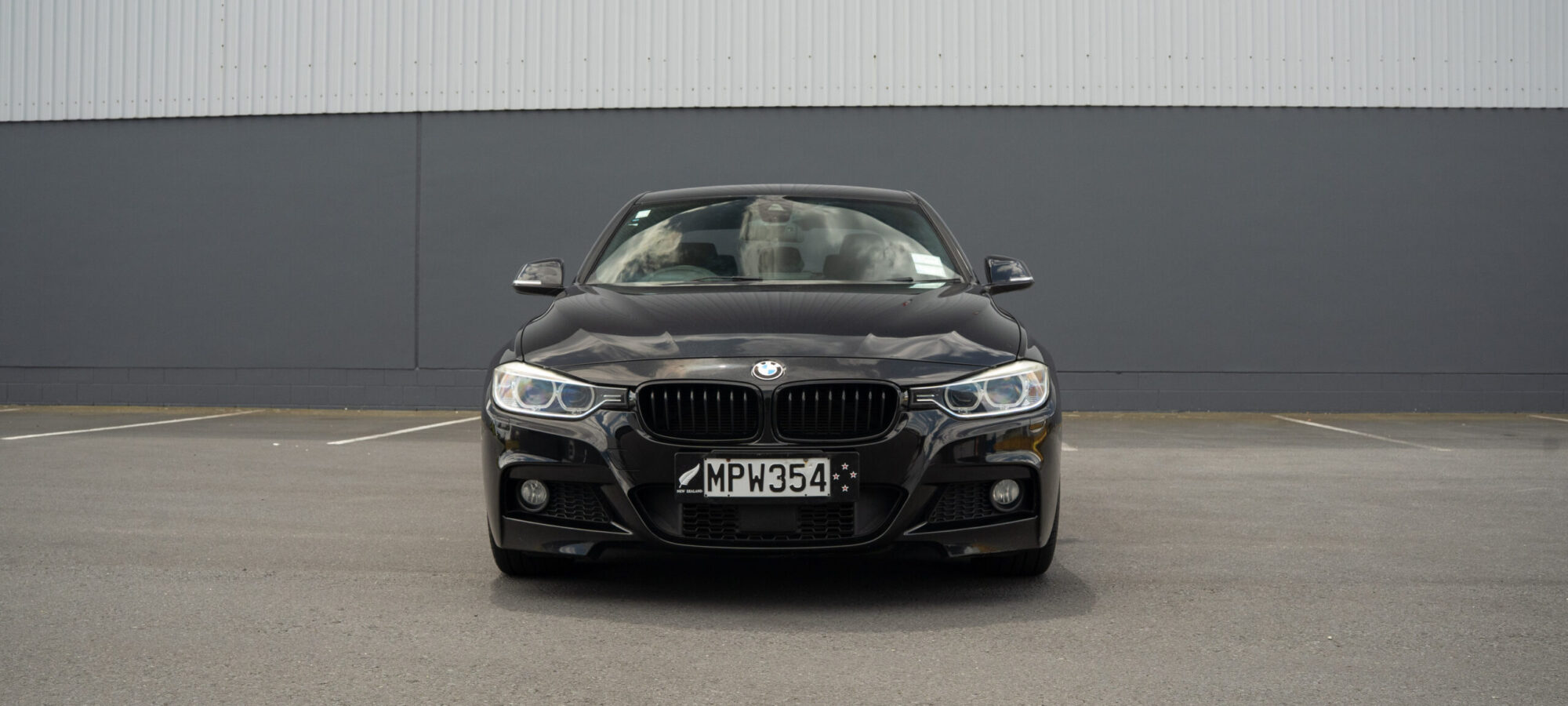 Vehicle Gallery Image