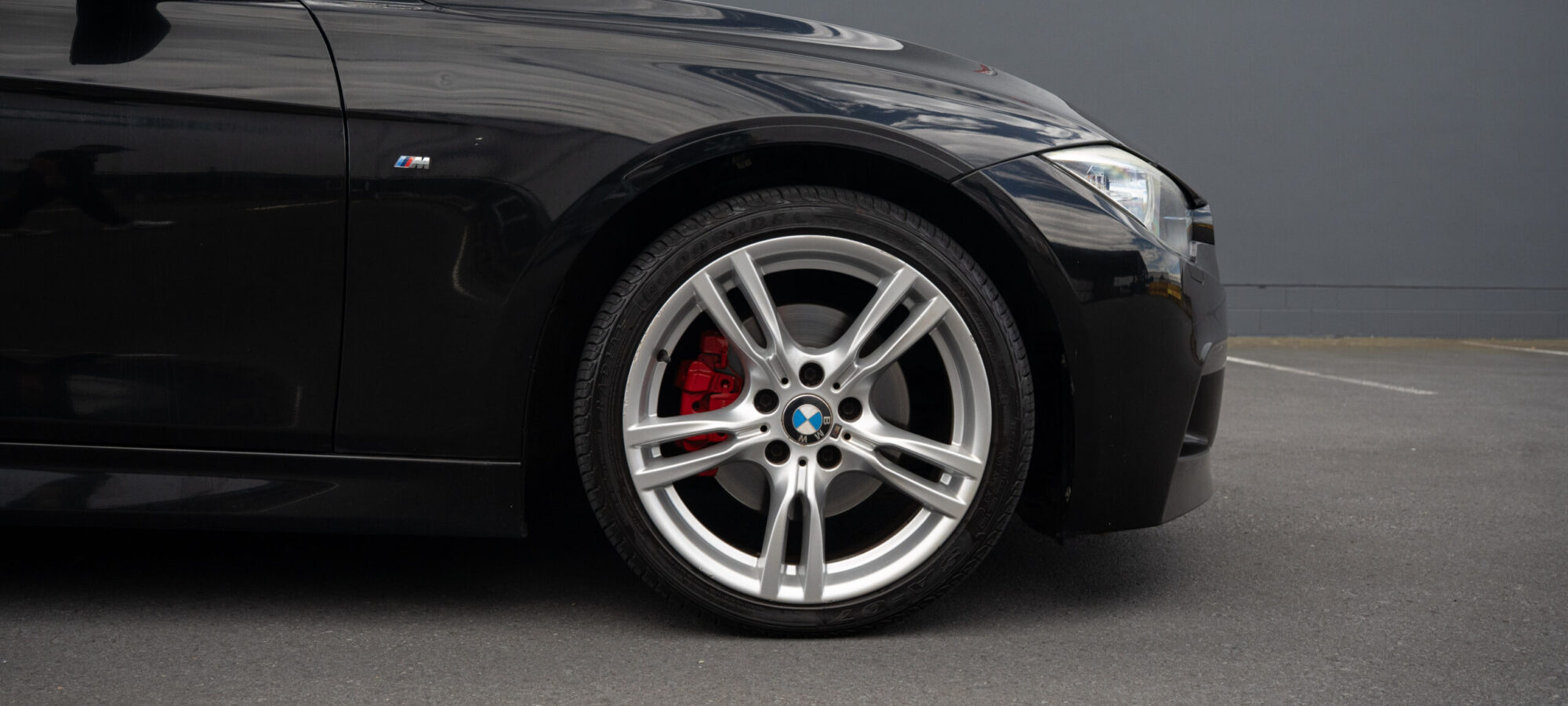 Vehicle Gallery Image