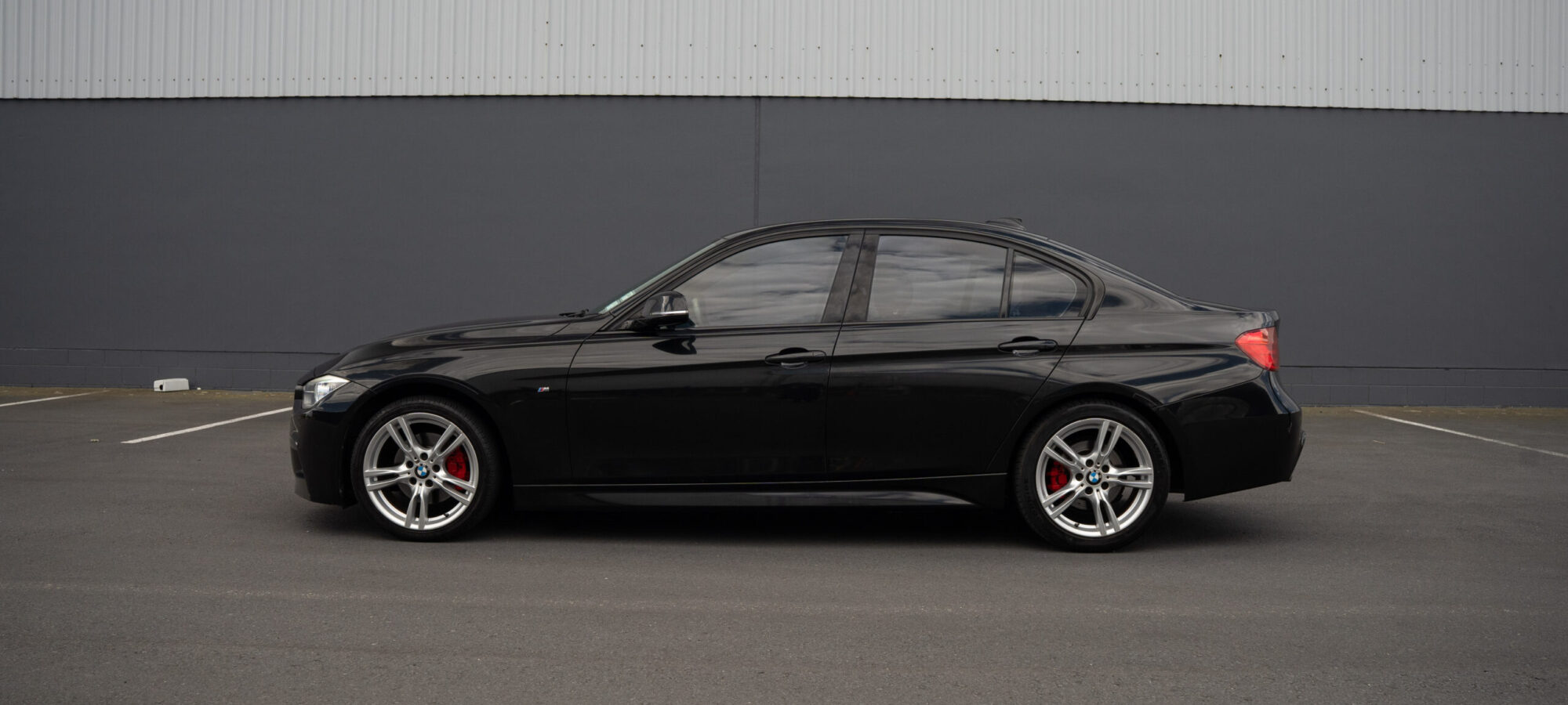 Vehicle Gallery Image