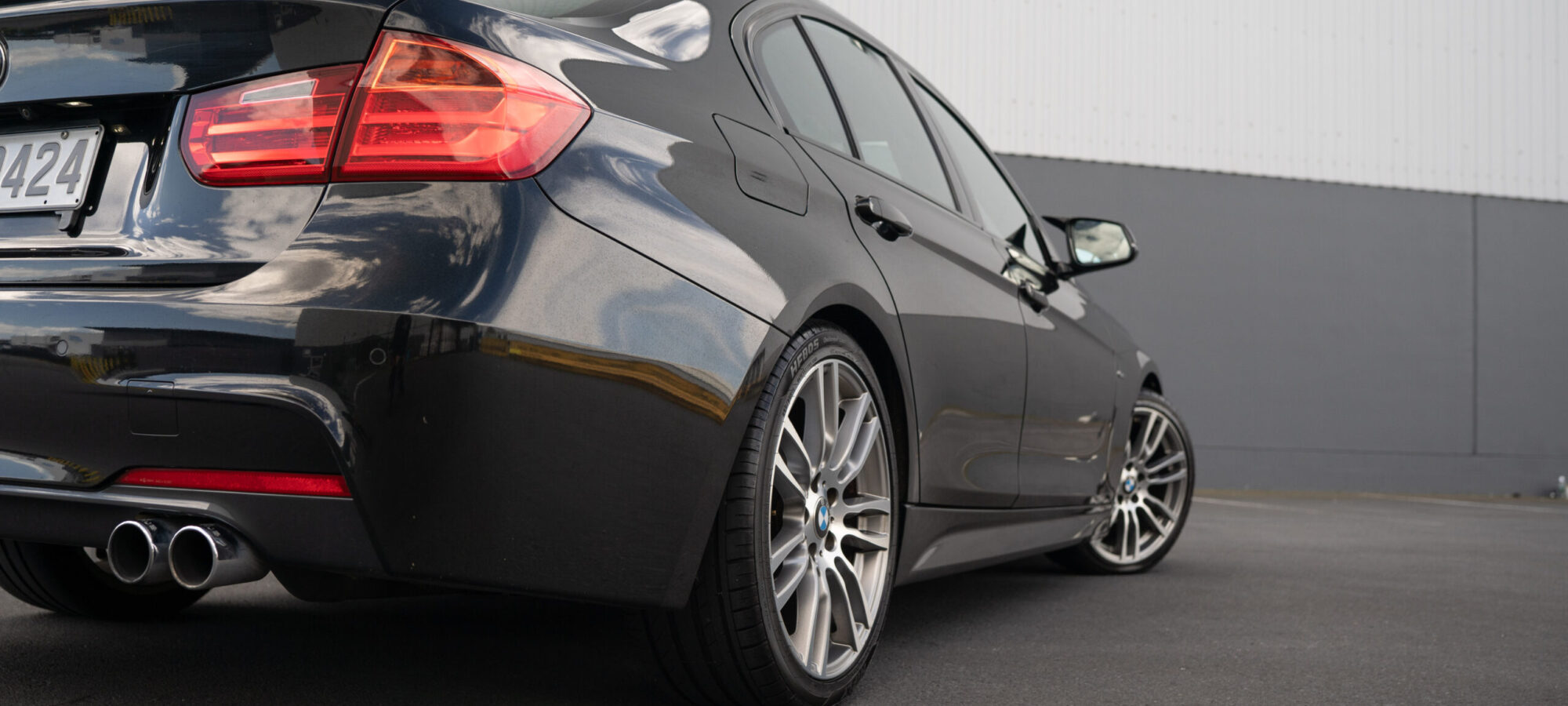 Vehicle Gallery Image