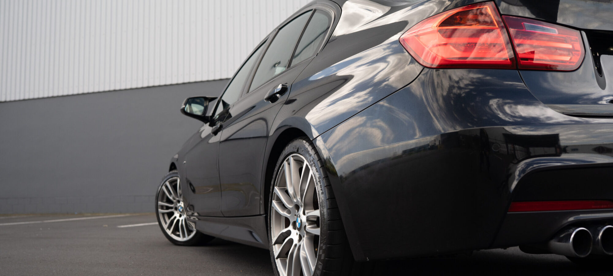 Vehicle Gallery Image