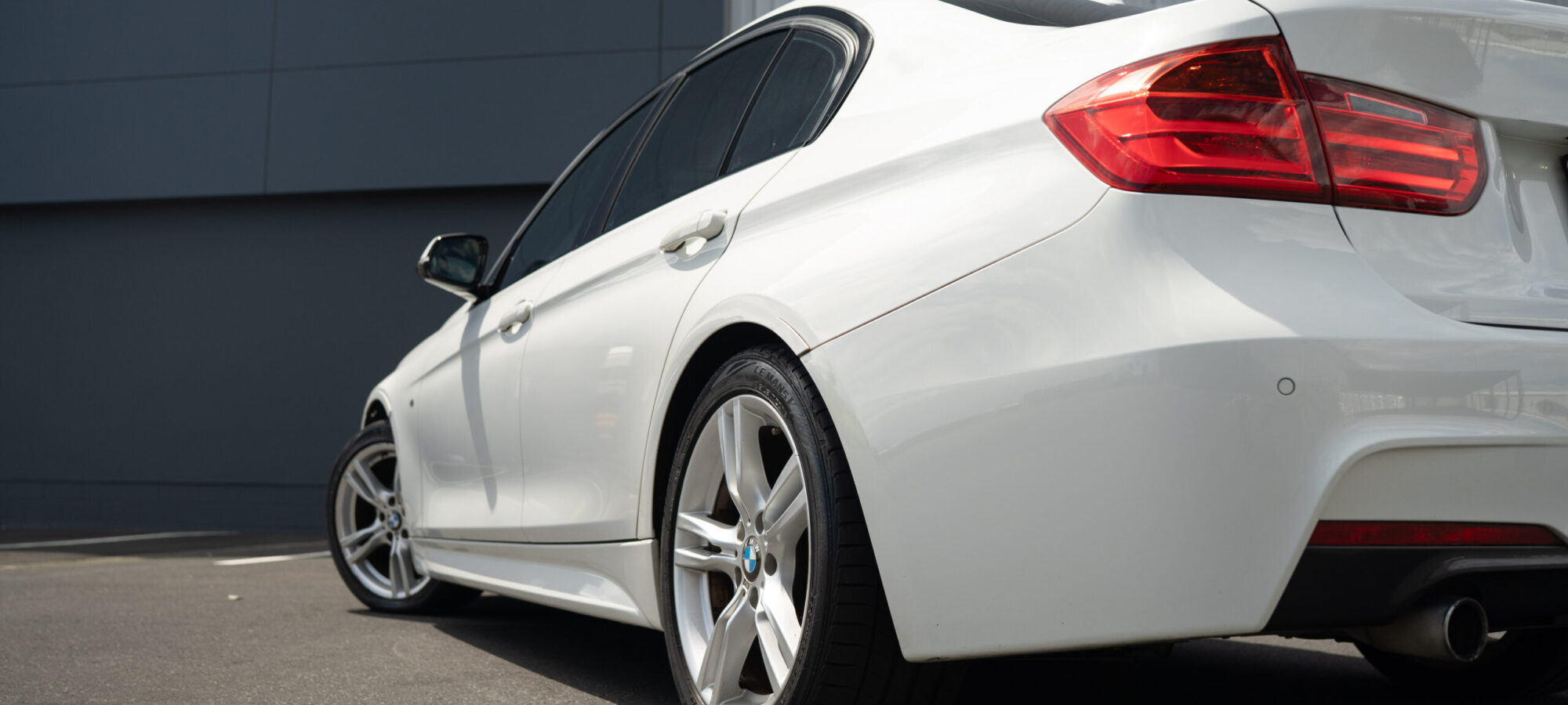 Vehicle Gallery Image