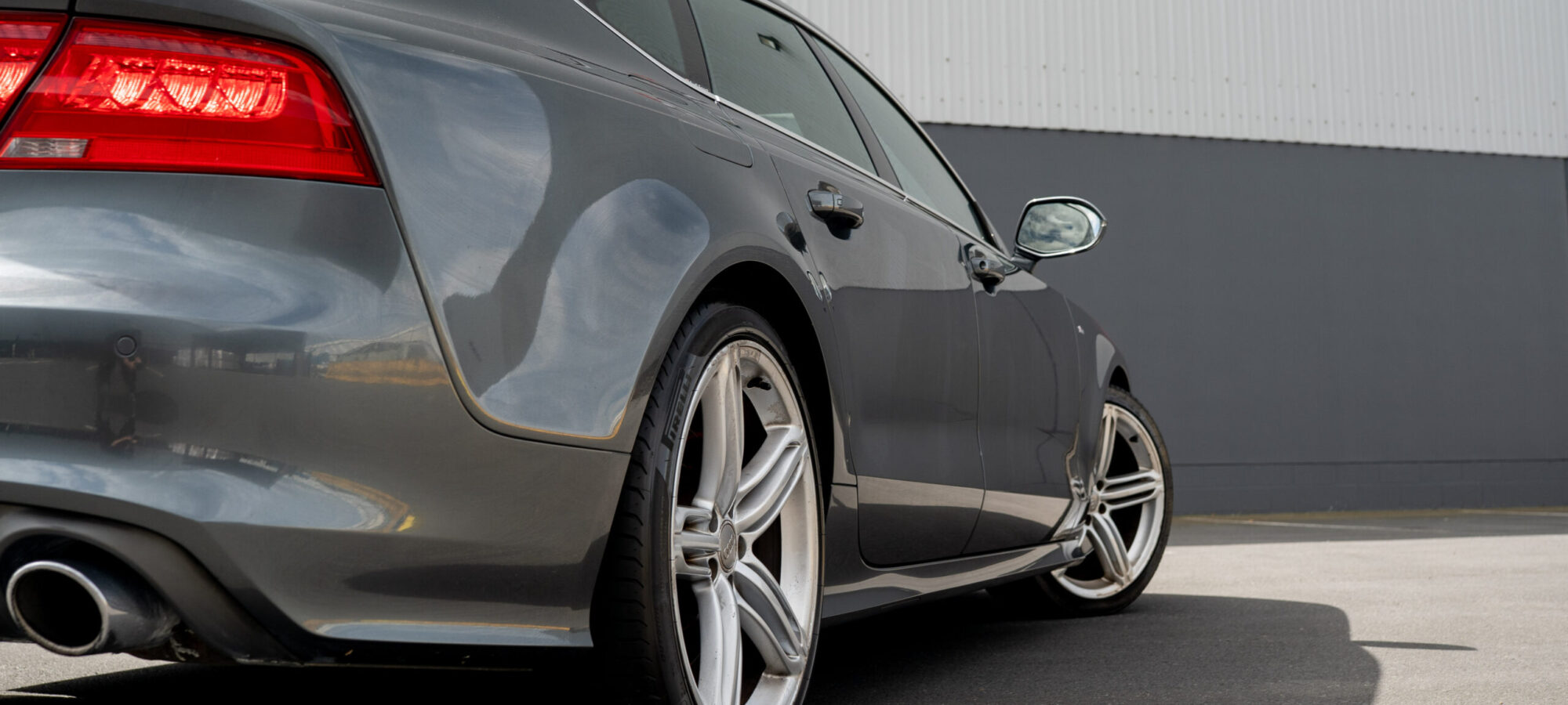 Vehicle Gallery Image