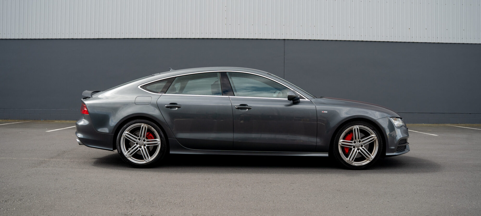 Vehicle Gallery Image