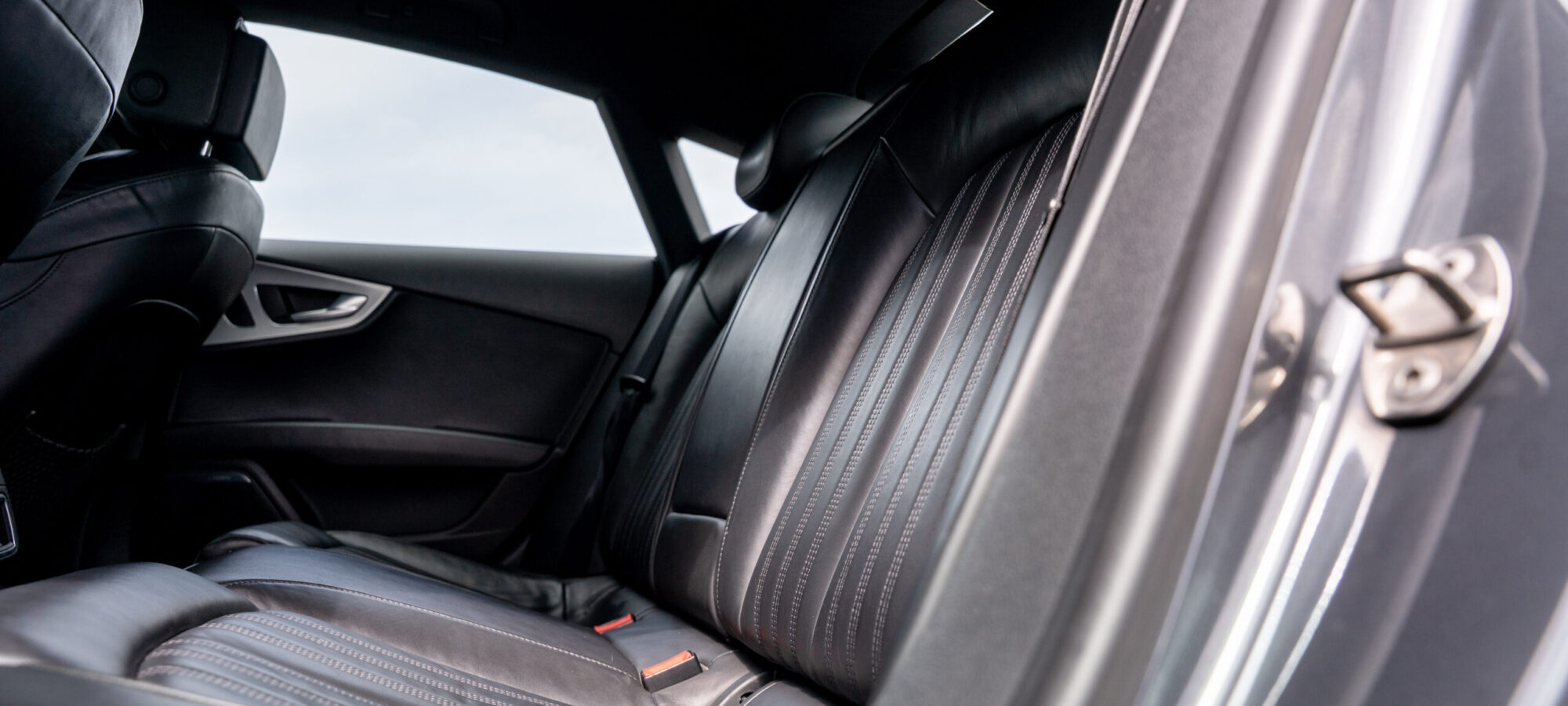 Vehicle Gallery Image