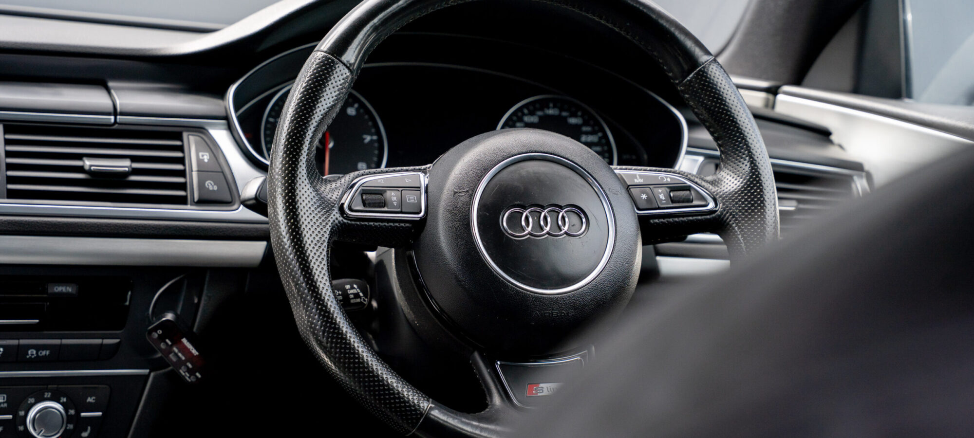 Vehicle Gallery Image