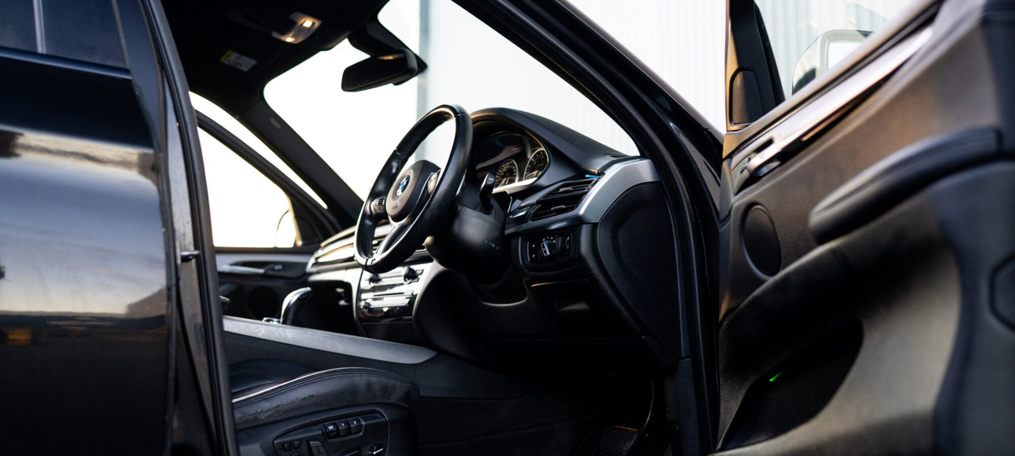 Vehicle Gallery Image