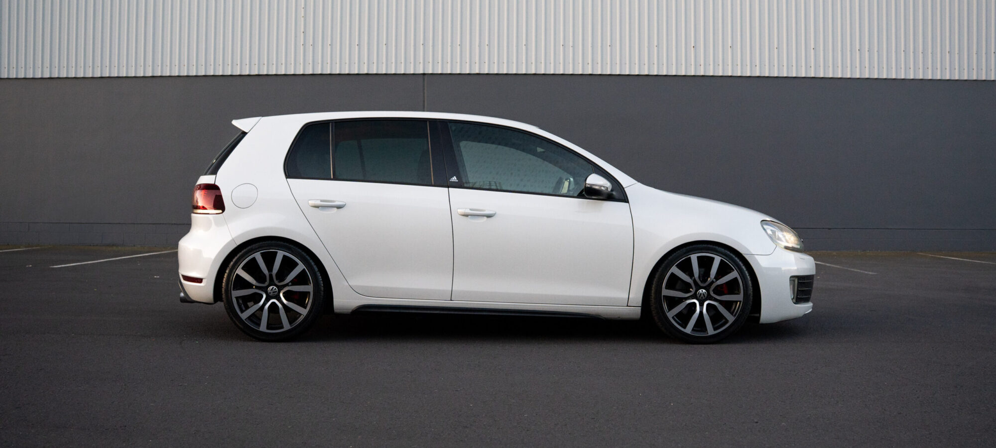 Vehicle Gallery Image