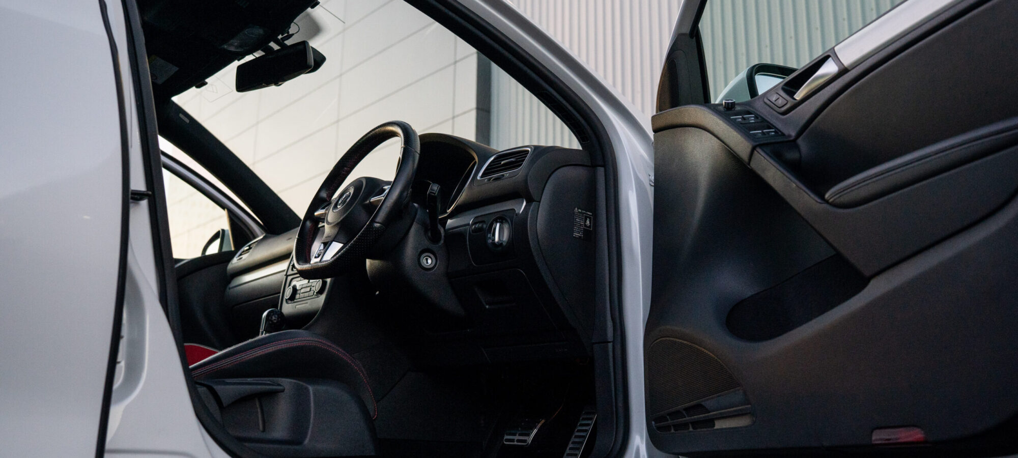 Vehicle Gallery Image