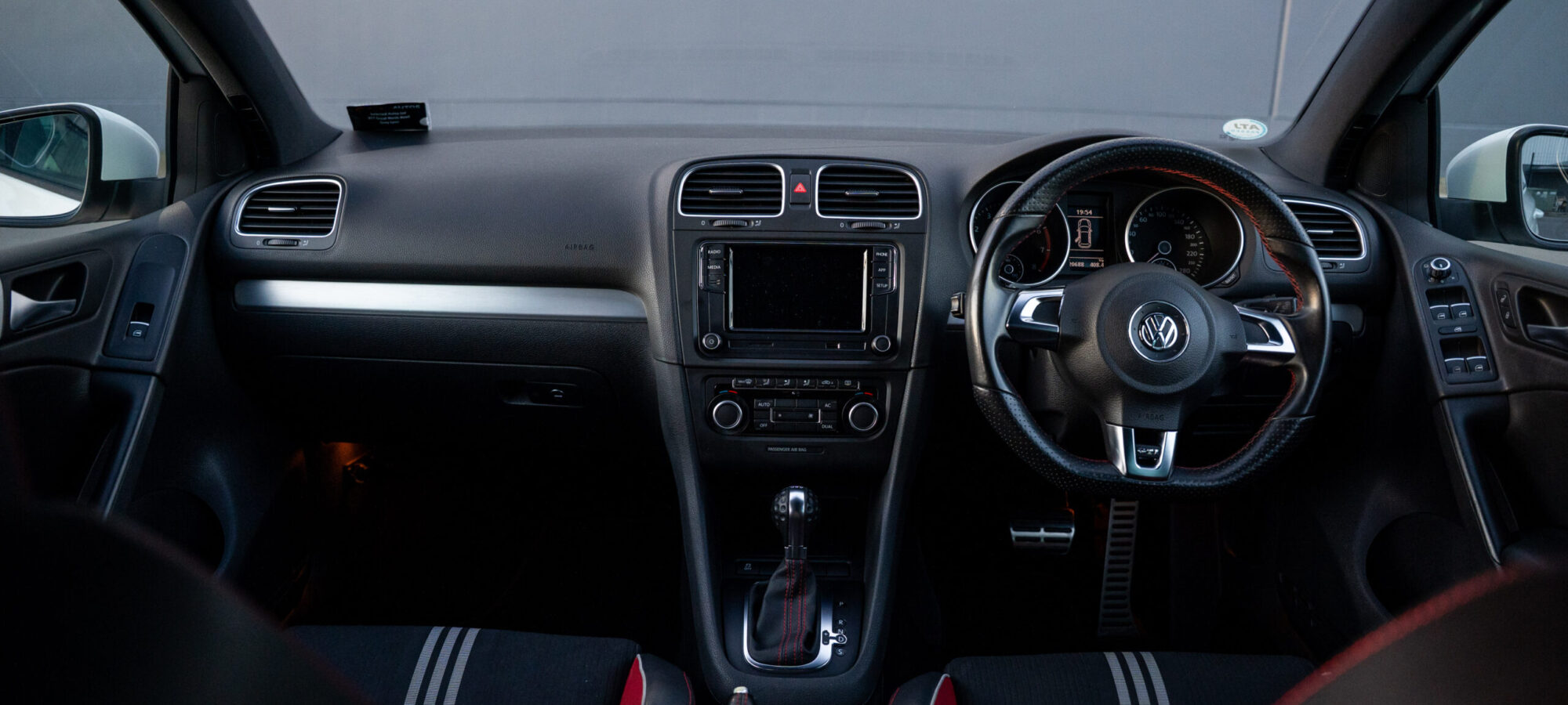 Vehicle Gallery Image