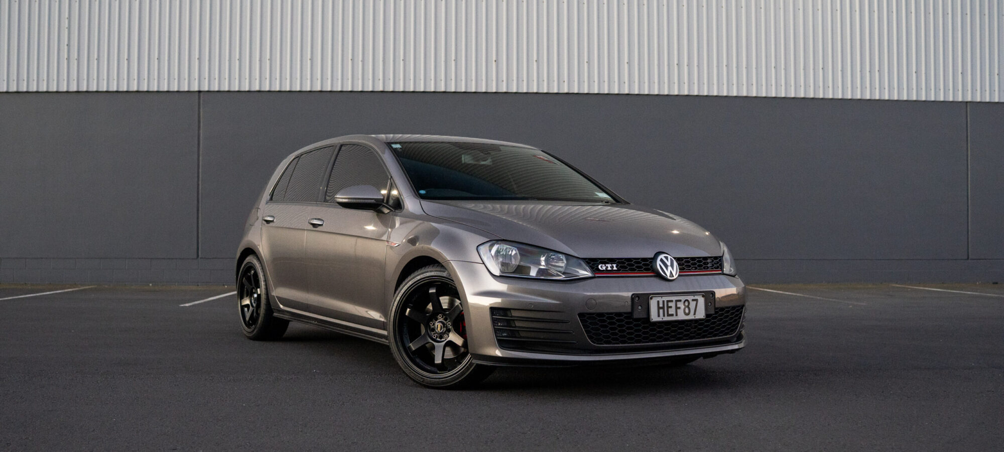 Vehicle Gallery Image