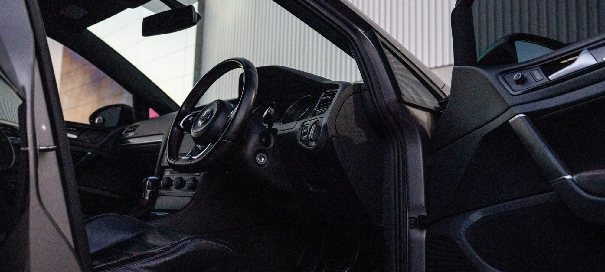 Vehicle Gallery Image