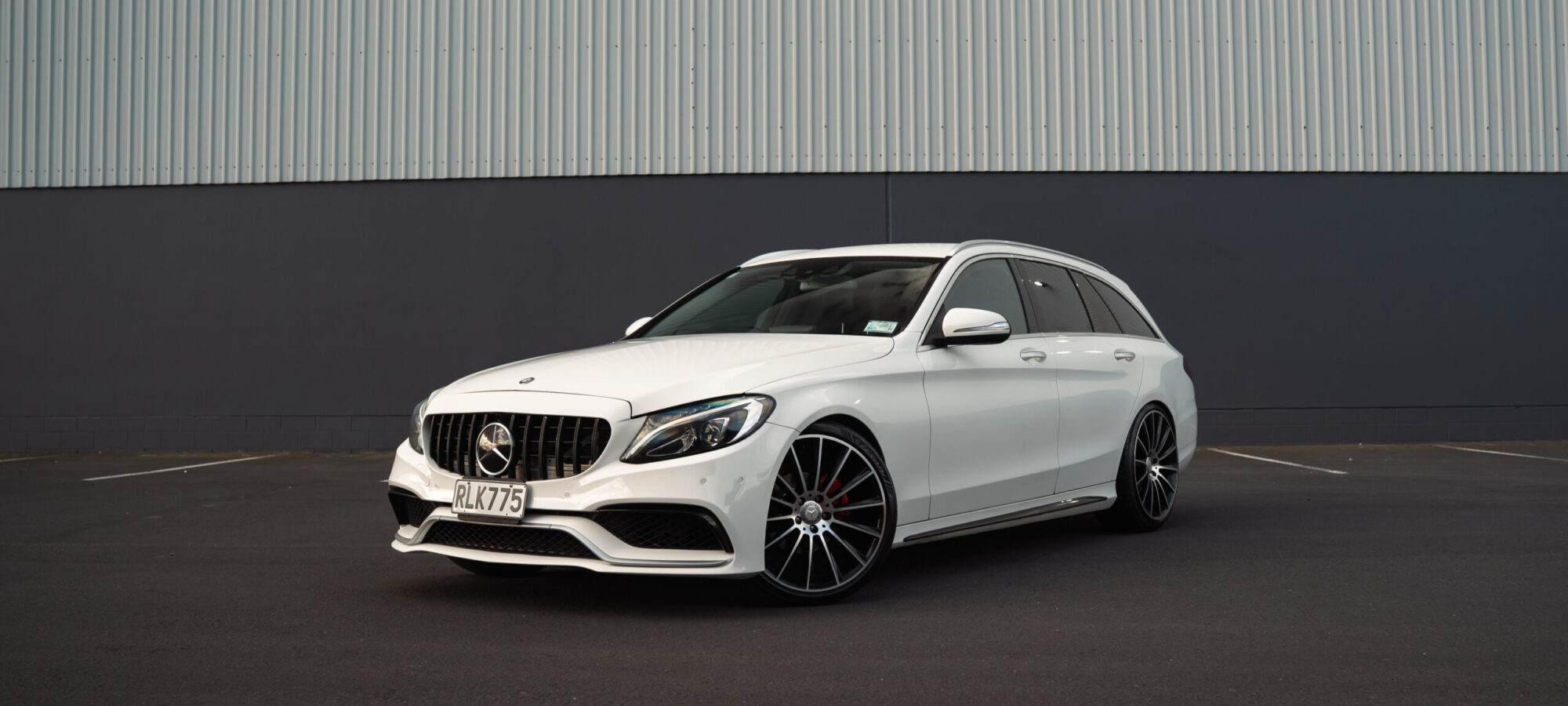 Vehicle Gallery Image