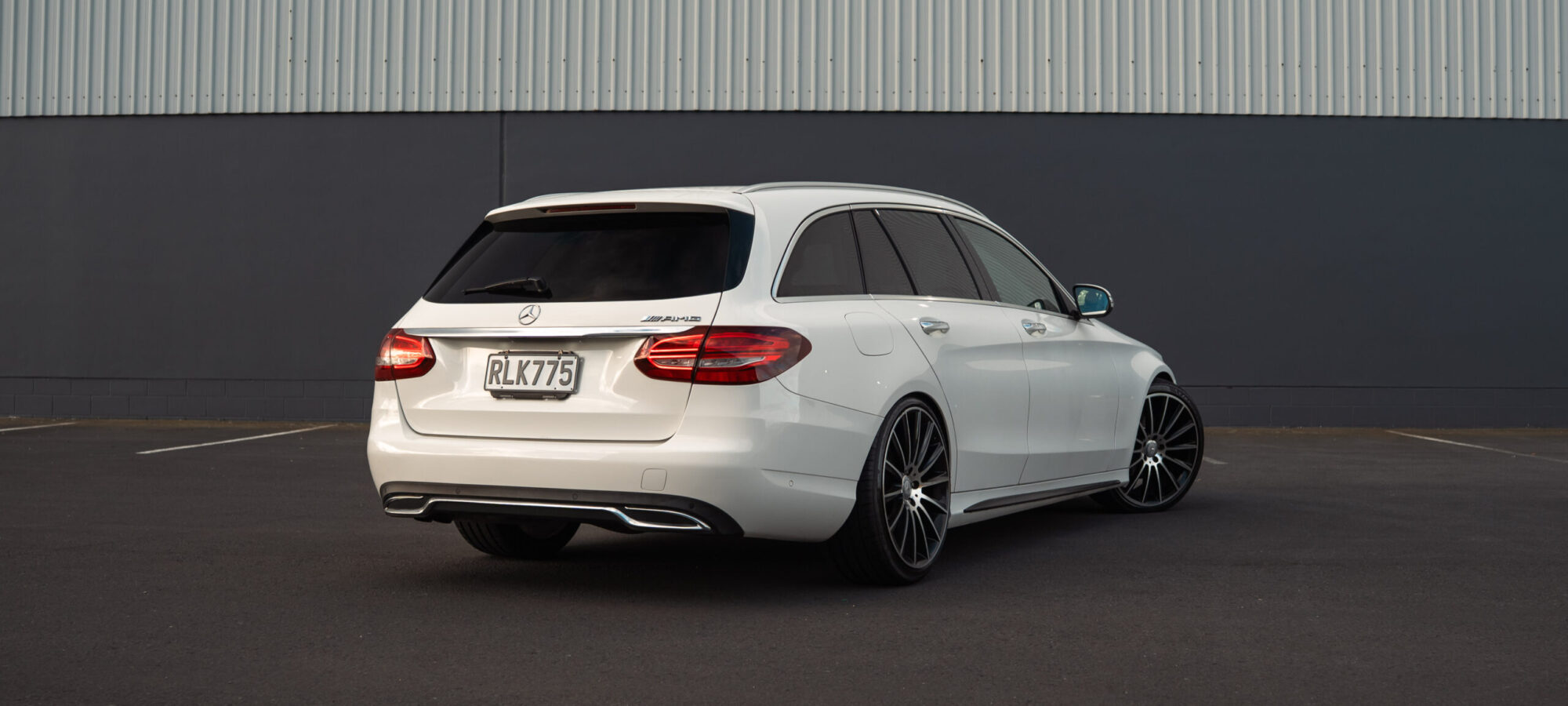 Vehicle Gallery Image