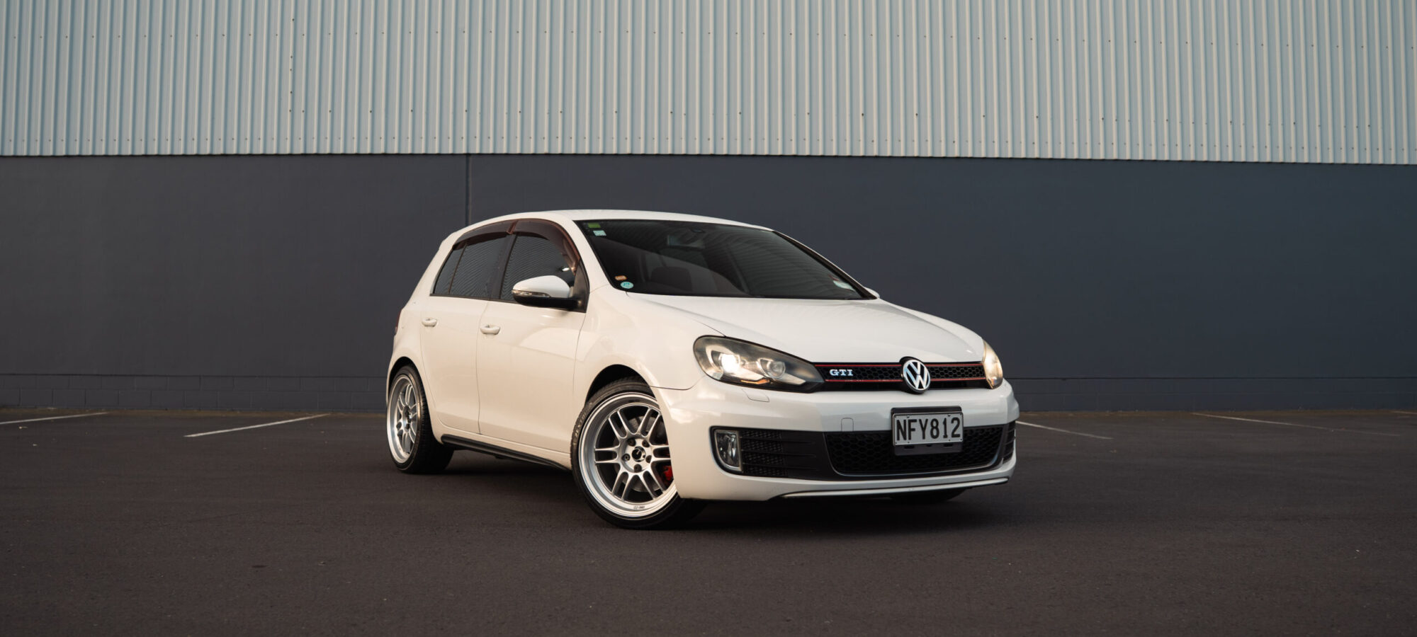 Vehicle Gallery Image