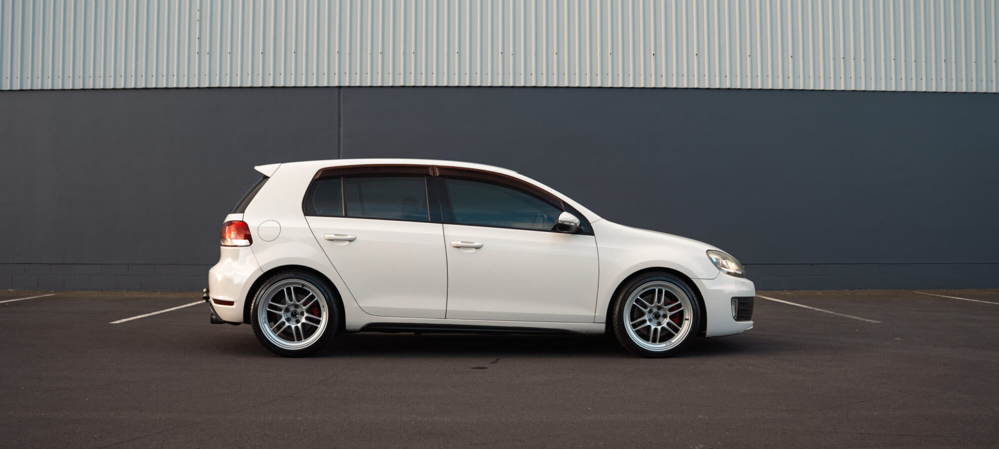 Vehicle Gallery Image