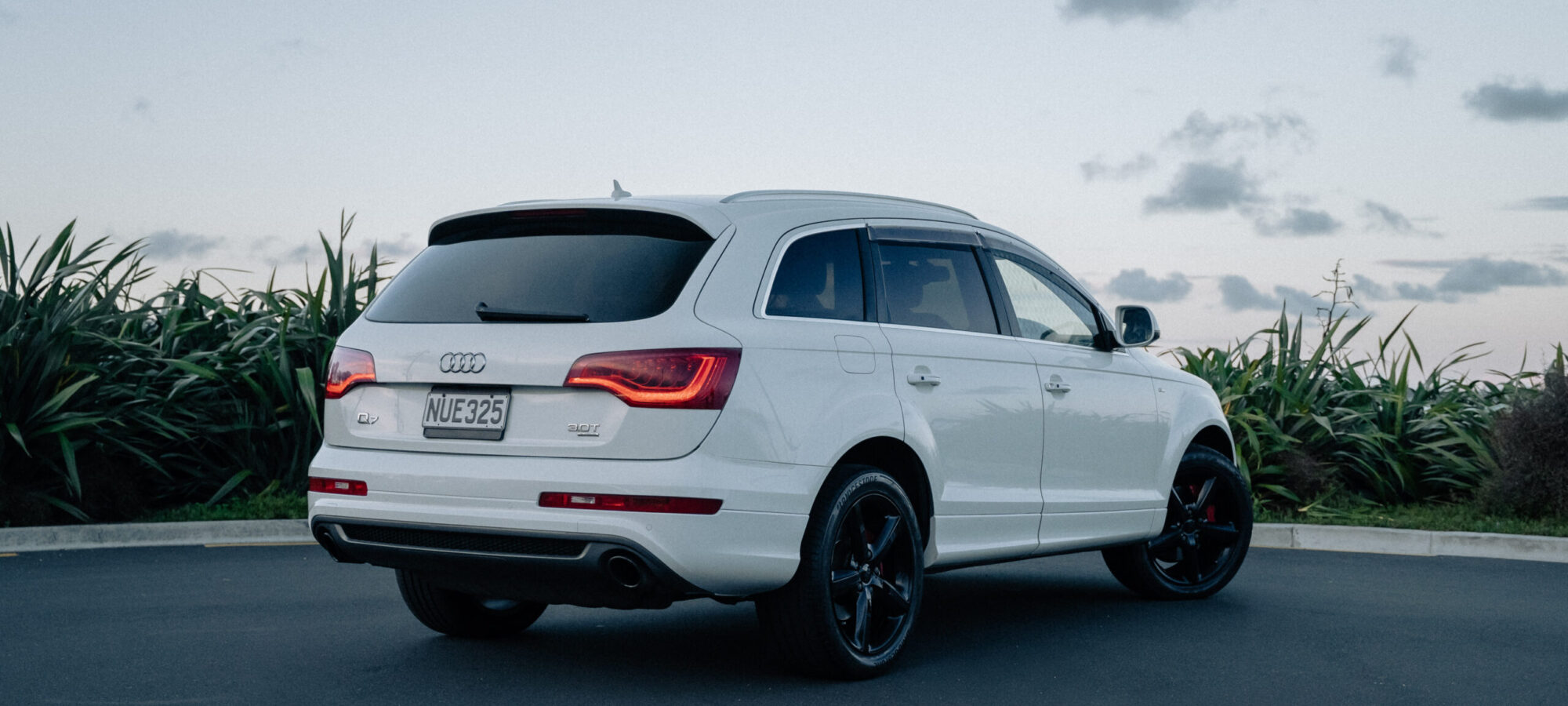 Vehicle Gallery Image